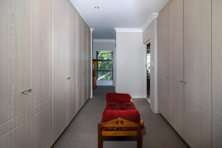 6 Bedroom Property for Sale in West Bank Eastern Cape